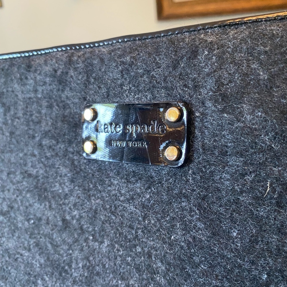 kate spade Gray and Black Laptop Case - Picture 2 of 4